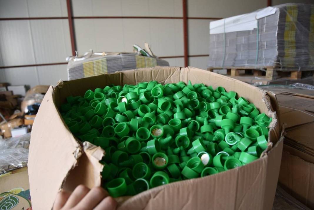 O kentte 17 ton çürümüş et ele geçirildi! Restoranlara satmak üzereyken yakalandılar 7